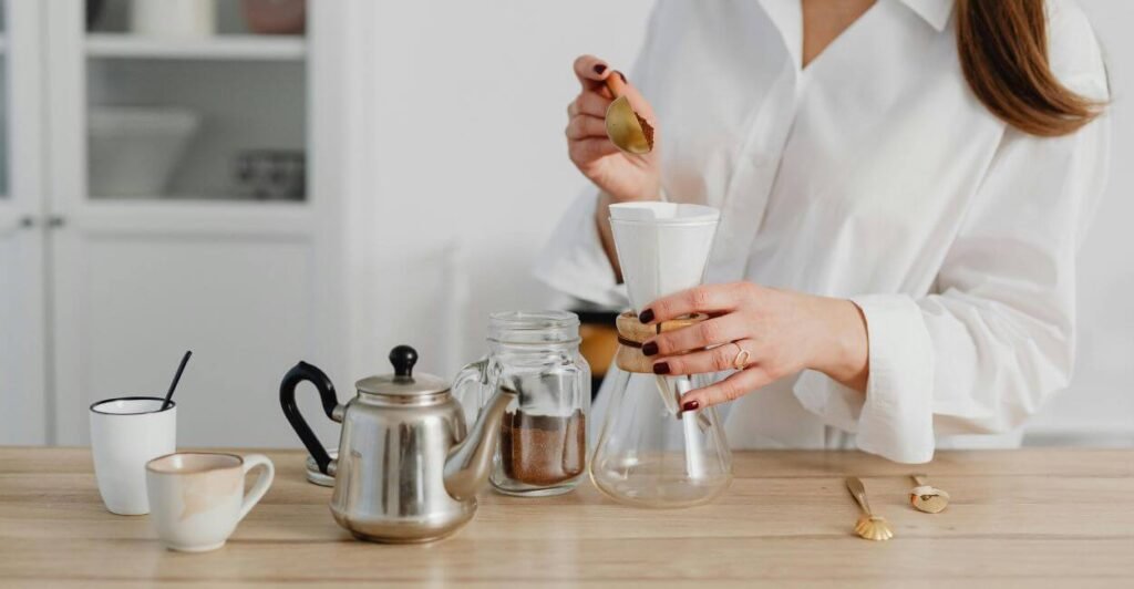 Controle de temperatura da água para como fazer café com sabor equilibrado