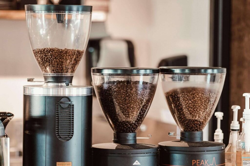 cafeteira-moedor-integrado-espresso-cremoso-2025