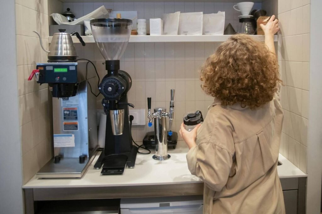 cafeteira-oster-xpert-perfect-brew-moedor-integrado-30-niveis